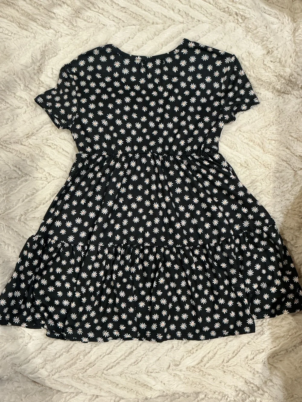 Derek Heart Black Daisy Tiered Short-Sleeve Dress